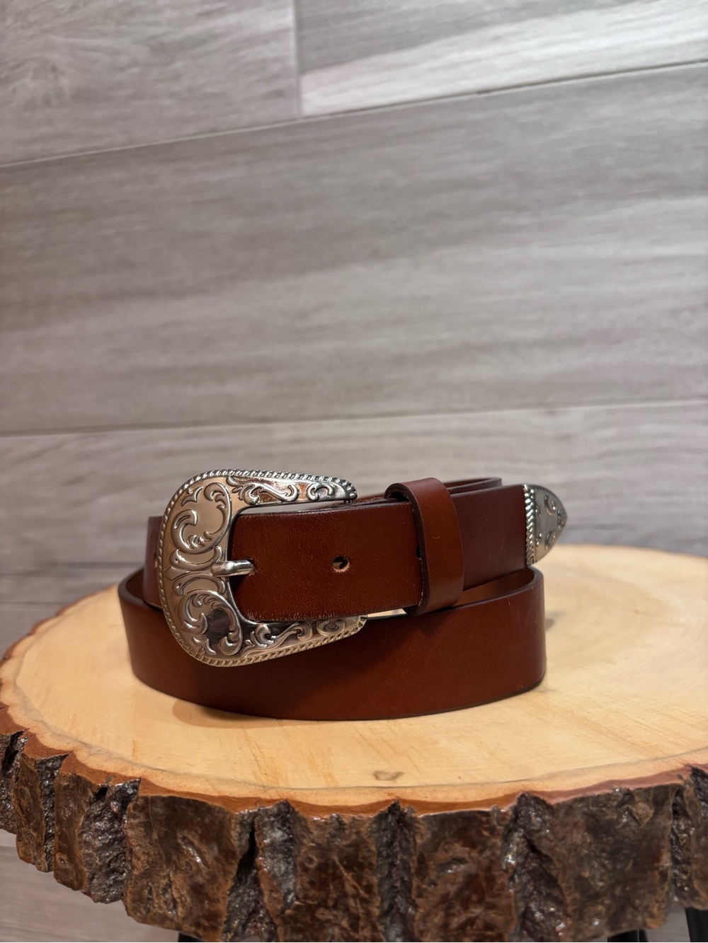 Western style Genuine Italian leather belt - size small with silver tone buckle